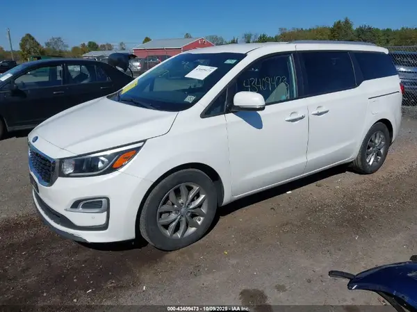 KNDMB5C15K6530879 2019 KIA SEDONA - Image 2
