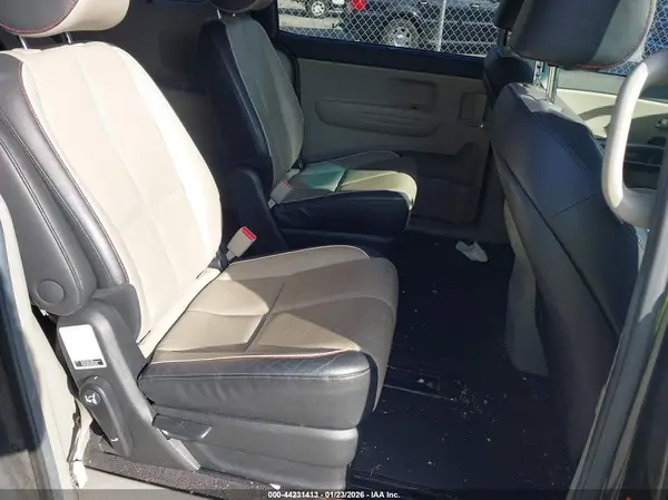 KNDMB5C15K6534253 2019 KIA SEDONA - Image 8