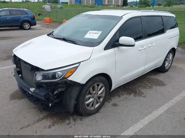 KNDMB5C15K6537315 2019 KIA SEDONA - Image 2
