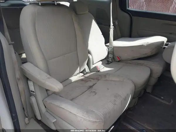 KNDMB5C15K6538755 2019 KIA SEDONA - Image 8