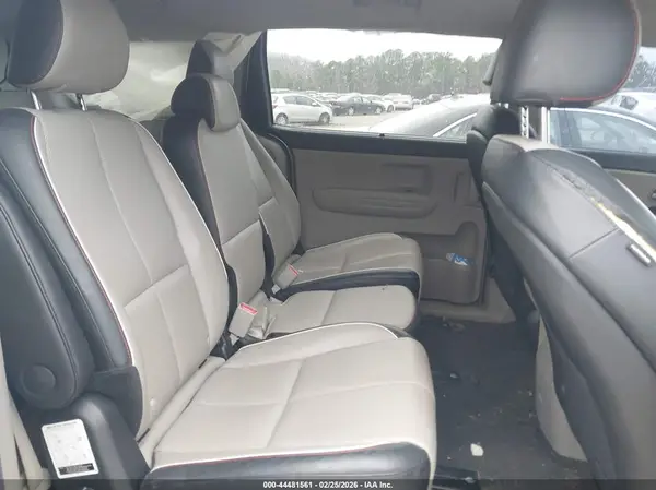 KNDMB5C15K6538903 2019 KIA SEDONA - Image 8