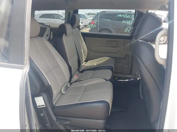 KNDMB5C15K6549416 2019 KIA SEDONA - Image 8