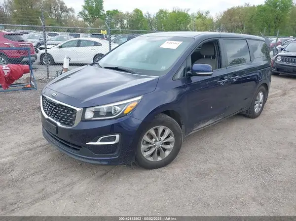 KNDMB5C15L6626061 2020 KIA SEDONA - Image 2