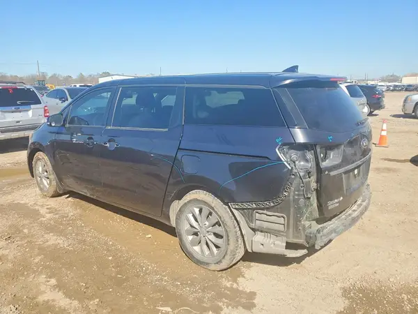 KNDMB5C15L6632846 2020 KIA SEDONA - Image 2