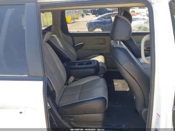 KNDMB5C15L6639053 2020 KIA SEDONA - Image 8