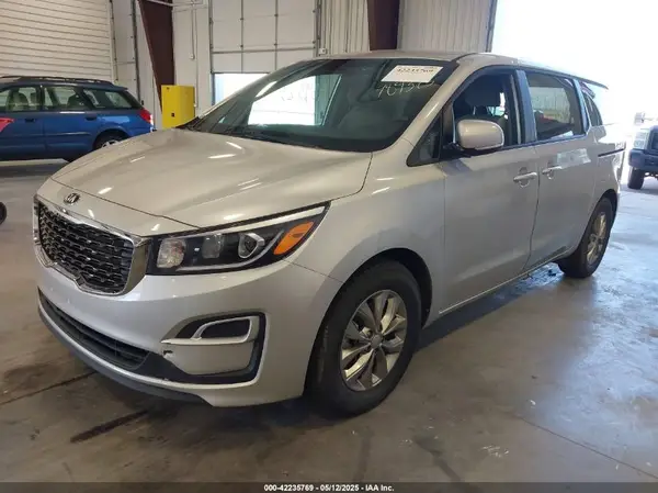 KNDMB5C15L6659478 2020 KIA SEDONA - Image 2