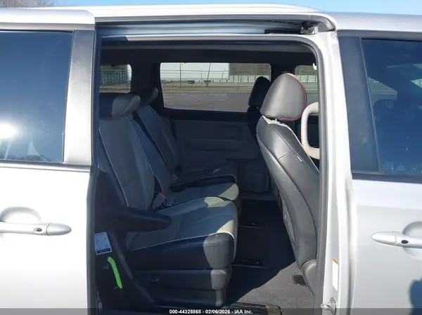 KNDMB5C15M6672037 2021 KIA SEDONA - Image 8