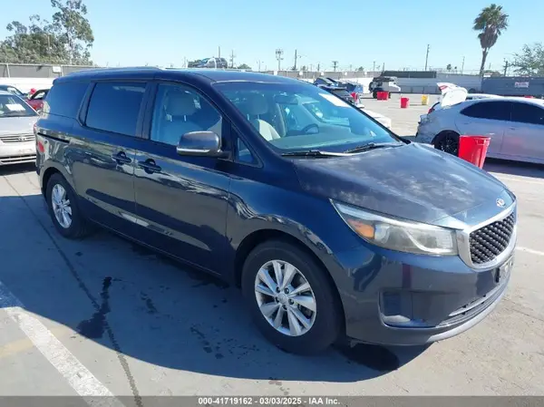 KNDMB5C16G6082434 2016 KIA SEDONA - Image 1