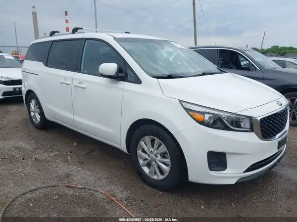 KNDMB5C16G6083471 2016 KIA SEDONA - Image 1
