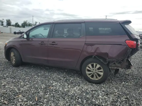 KNDMB5C16G6084202 2016 KIA SEDONA - Image 2