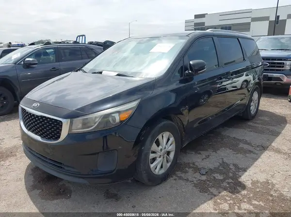 KNDMB5C16G6087679 2016 KIA SEDONA - Image 2