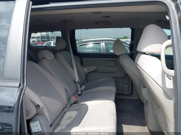 KNDMB5C16G6087679 2016 KIA SEDONA - Image 8
