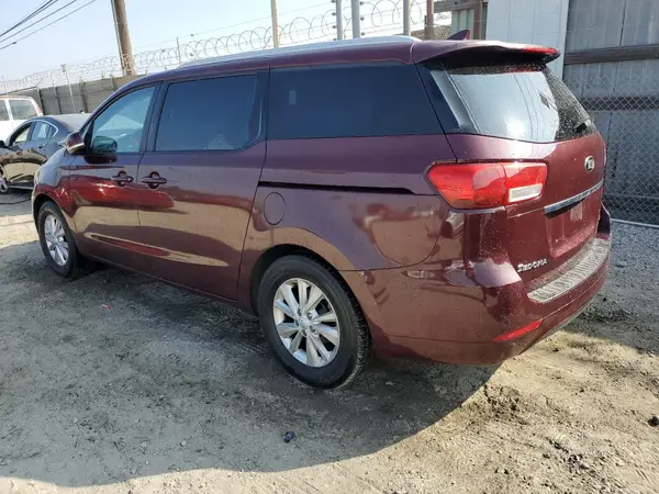 KNDMB5C16G6088718 2016 KIA SEDONA - Image 2