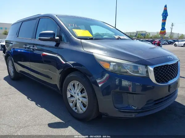 KNDMB5C16G6088895 2016 KIA SEDONA - Image 1