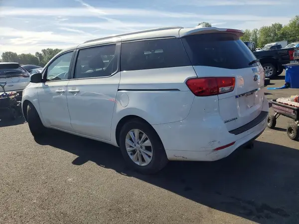 KNDMB5C16G6090002 2016 KIA SEDONA - Image 2