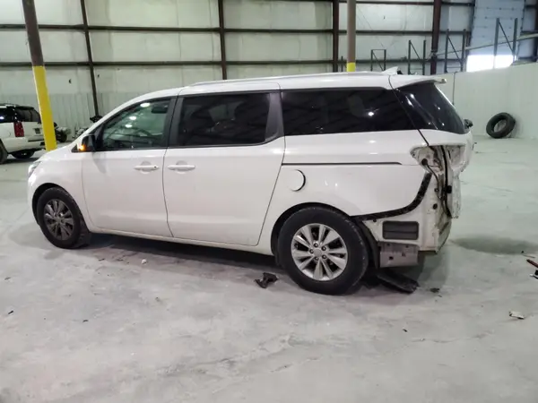KNDMB5C16G6091313 2016 KIA SEDONA - Image 2