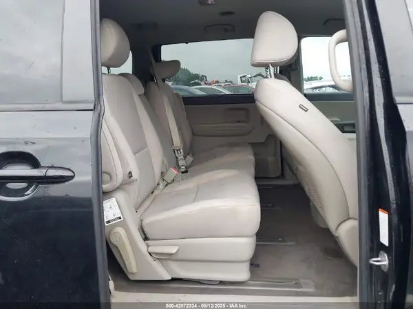 KNDMB5C16G6096527 2016 KIA SEDONA - Image 8