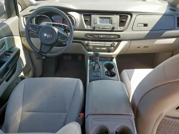 KNDMB5C16G6097676 2016 KIA SEDONA - Image 8