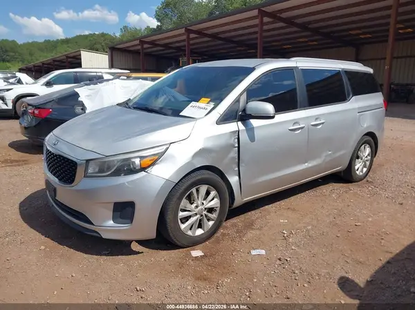 KNDMB5C16G6114508 2016 KIA SEDONA - Image 2