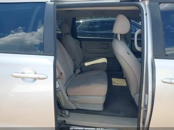 KNDMB5C16G6114508 2016 KIA SEDONA - Image 8