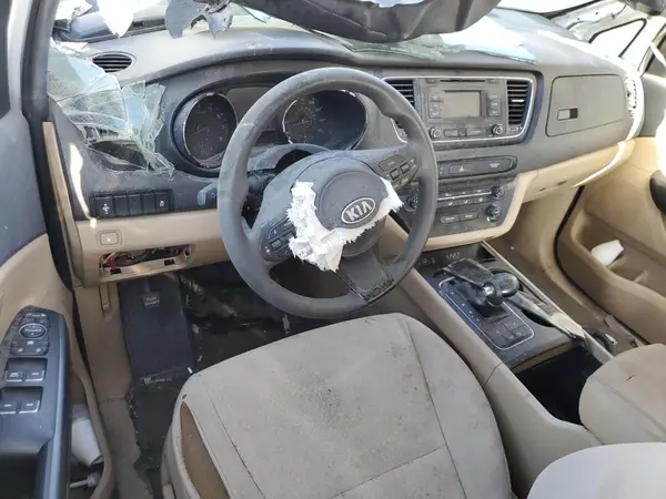 KNDMB5C16G6116775 2016 KIA SEDONA - Image 8