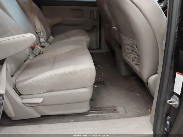 KNDMB5C16G6118915 2016 KIA SEDONA - Image 8