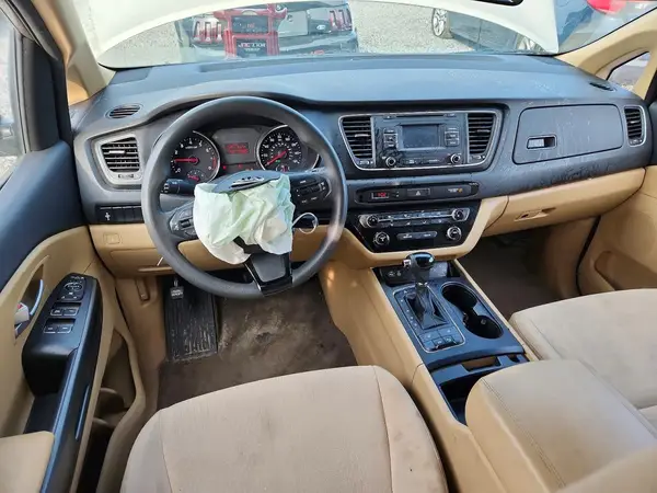 KNDMB5C16G6120289 2016 KIA SEDONA - Image 8