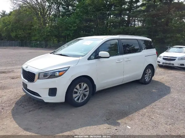 KNDMB5C16G6125279 2016 KIA SEDONA - Image 2