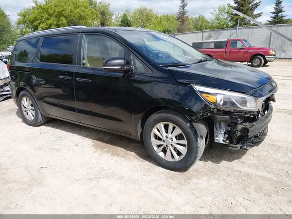 KNDMB5C16G6133818 2016 KIA SEDONA - Image 1