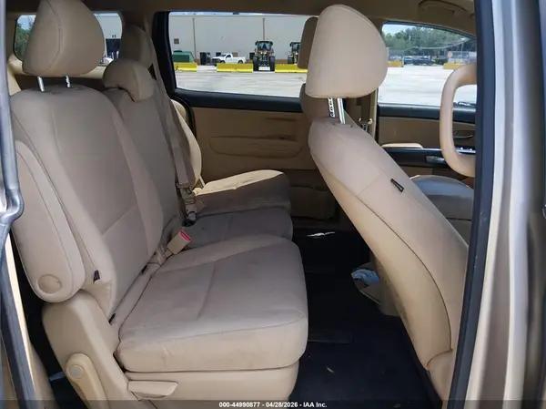 KNDMB5C16G6149193 2016 KIA SEDONA - Image 8