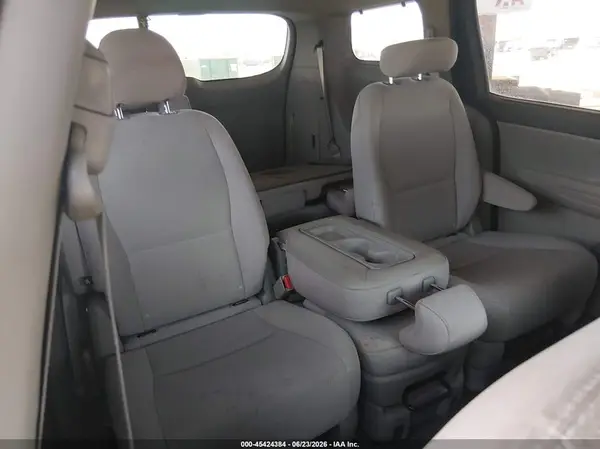 KNDMB5C16G6150554 2016 KIA SEDONA - Image 8