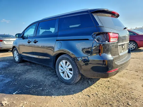KNDMB5C16G6151378 2016 KIA SEDONA - Image 2