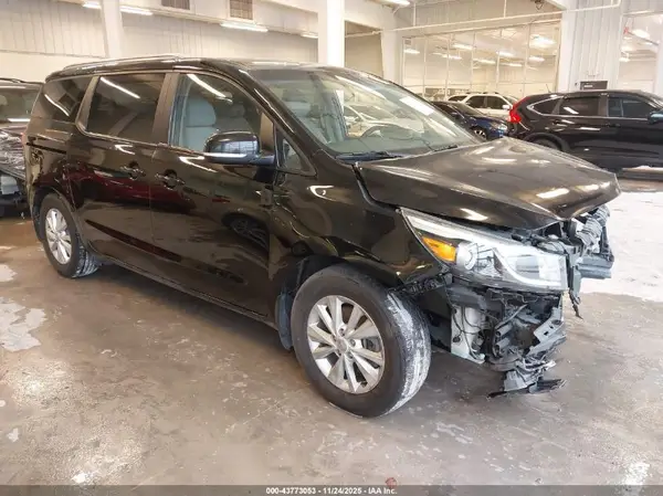 KNDMB5C16G6157214 2016 KIA SEDONA - Image 1