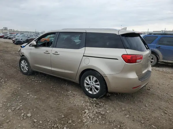 KNDMB5C16G6158945 2016 KIA SEDONA - Image 2
