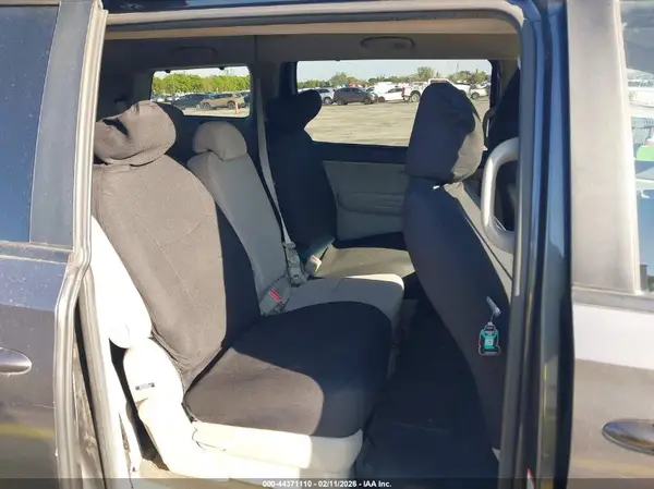 KNDMB5C16G6159514 2016 KIA SEDONA - Image 8
