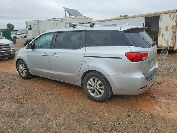 KNDMB5C16G6163238 2016 KIA SEDONA - Image 2