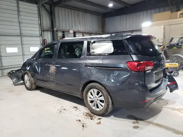 KNDMB5C16G6166737 2016 KIA SEDONA - Image 2