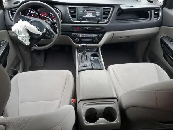 KNDMB5C16G6172456 2016 KIA SEDONA - Image 8