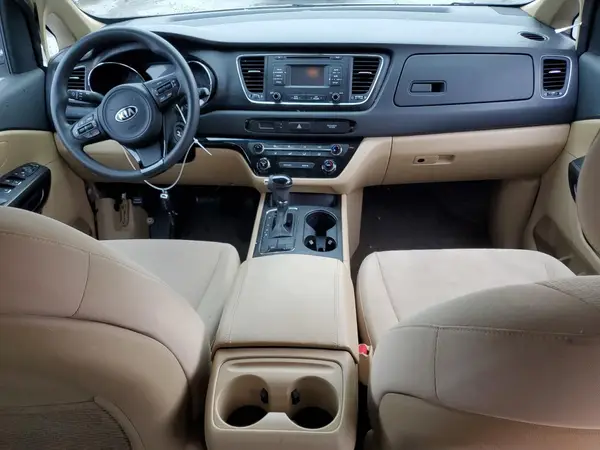 KNDMB5C16G6182727 2016 KIA SEDONA - Image 8