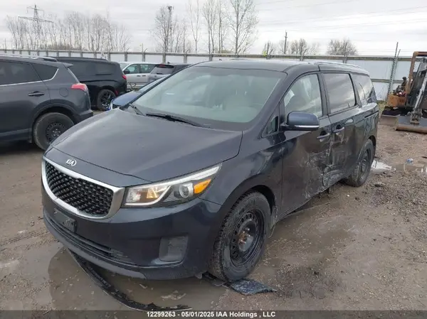 KNDMB5C16G6186941 2016 KIA SEDONA - Image 2