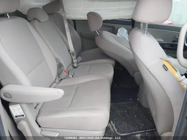 KNDMB5C16G6186941 2016 KIA SEDONA - Image 8