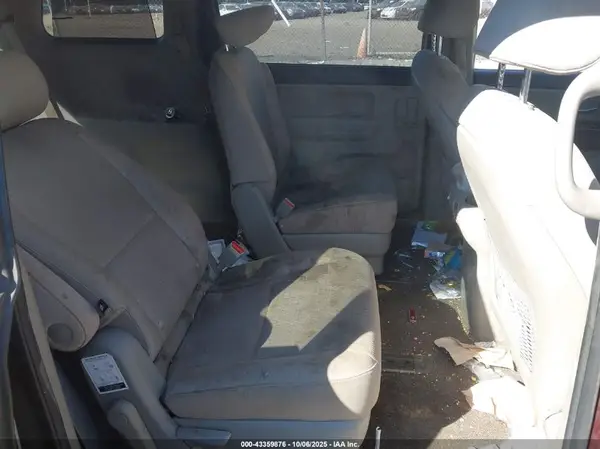 KNDMB5C16G6189158 2016 KIA SEDONA - Image 8