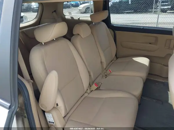 KNDMB5C16G6190021 2016 KIA SEDONA - Image 8