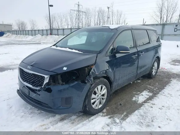 KNDMB5C16G6204967 2016 KIA SEDONA - Image 2