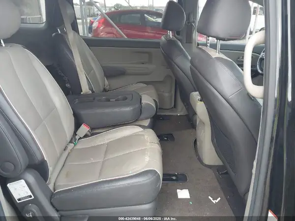 KNDMB5C16G6213278 2016 KIA SEDONA - Image 8