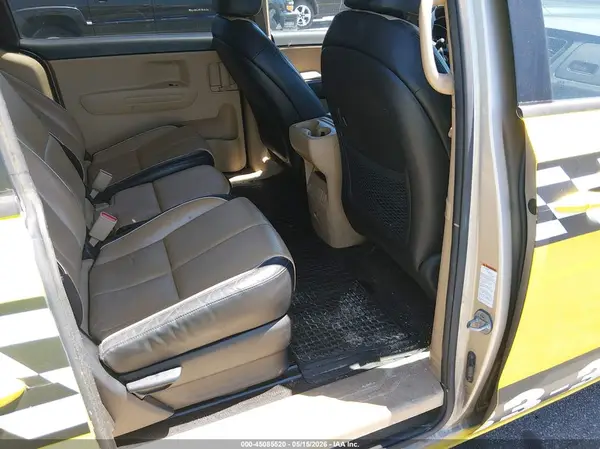 KNDMB5C16G6217220 2016 KIA SEDONA - Image 8