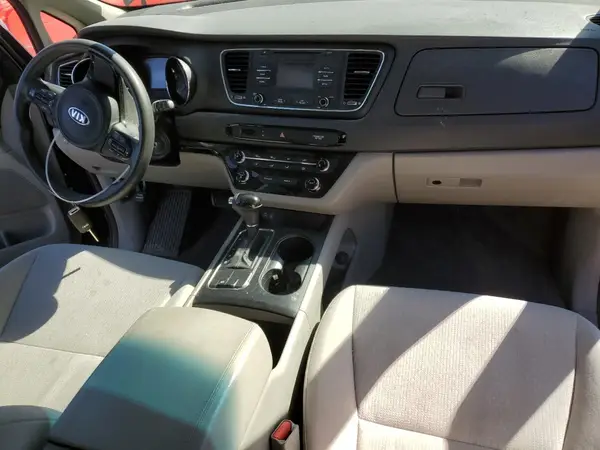 KNDMB5C16H6226159 2017 KIA SEDONA - Image 8