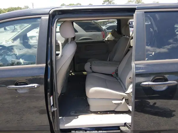 KNDMB5C16H6233838 2017 KIA SEDONA - Image 8
