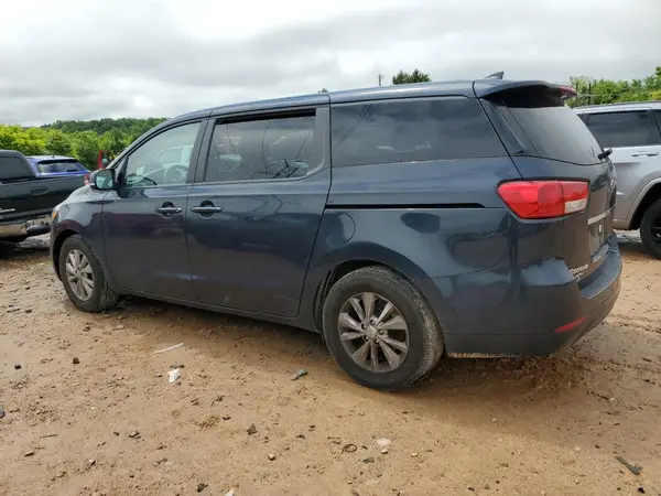KNDMB5C16H6236383 2017 KIA SEDONA - Image 2