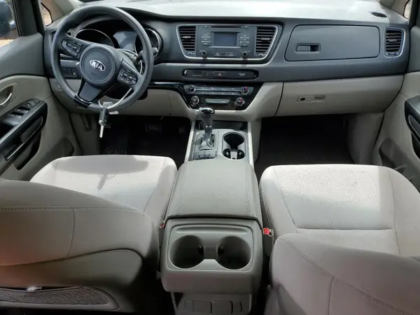 KNDMB5C16H6236383 2017 KIA SEDONA - Image 8